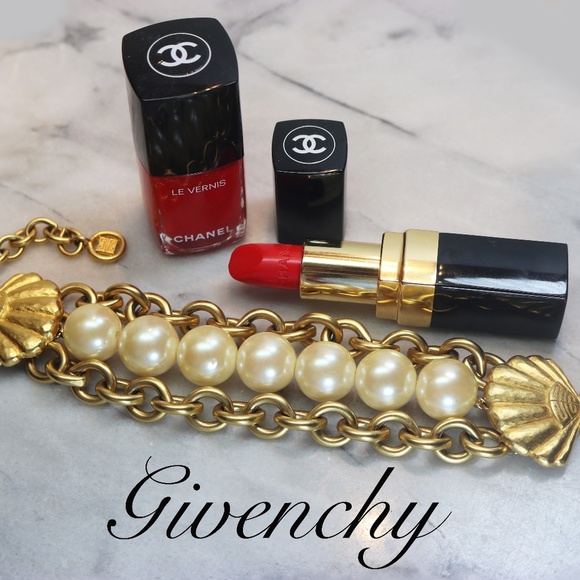 ⚜️ Rare Vintage Givenchy Bijoux Pearl & Gold Seashell Link Adjustable Bracelet ✨ - Picture 2 of 16